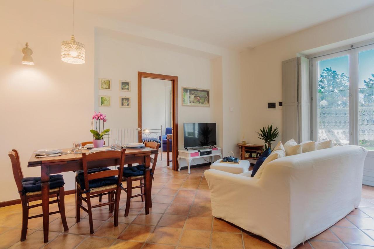 La Suite Del Castello Belgirate Luaran gambar